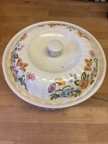 Aynsley Cottage Garden Casserole dish with lid