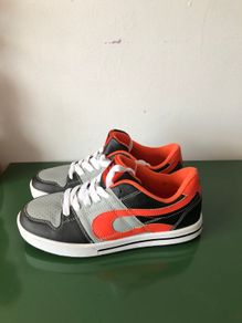 Duffs trainers