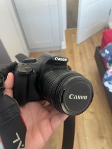 canon eos 1100d