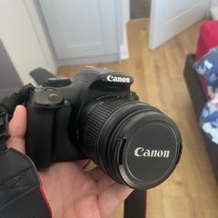 canon eos 1100d