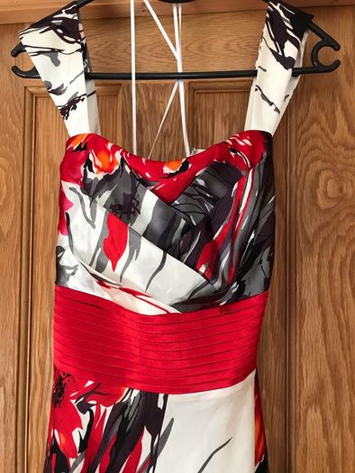 Beautiful Occasion Dress Size 12 and Wrap read description