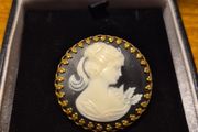 Vintage Black Cameo Brooch