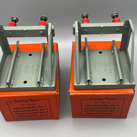 HORNBY O Gauge Spring Buffer Stop x 2 42300 - Boxed