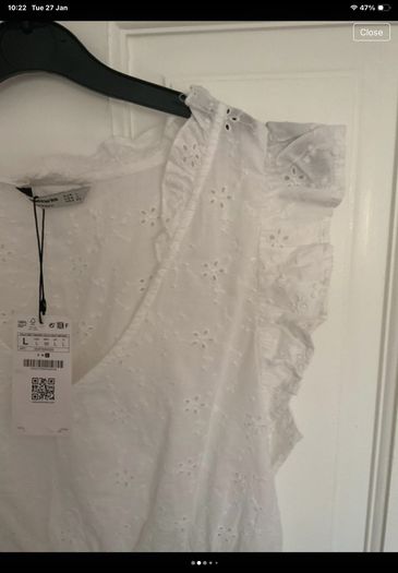 top Bnwt Stradivarius white broderie Anglaise size large summer top