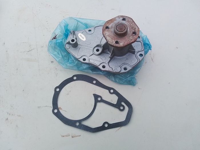Volvo 340 Water Pump.
