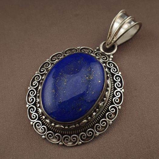 Beautiful Handmade Desgin 925 Silver & Lapis Lazuli Pendant
