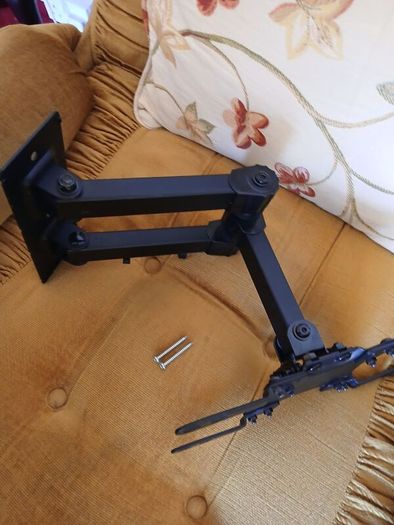 New tv wall mount with screws.