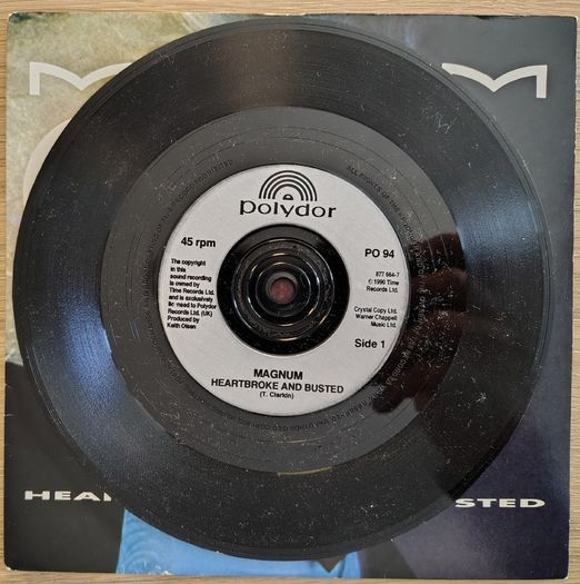 Magnum - Heartbroke And Busted 7" Vinyl Single (1990) Classic Hard Rock w/Picture Sleeve EX+ OUT OF PRINT