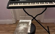 Yamaha Keyboard PSR-175 with stand and stool