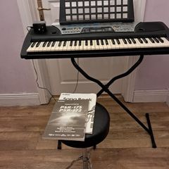 Yamaha Keyboard PSR-175 with stand and stool