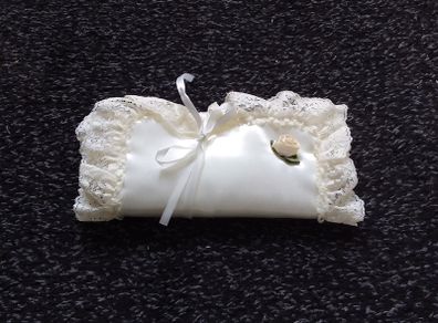 Magnolia Satin Jewellery Roll