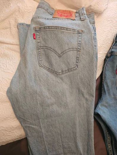 Levis