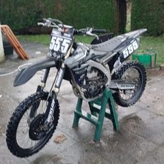 Yamaha yzf250