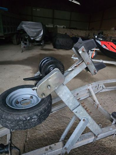 boat trailer