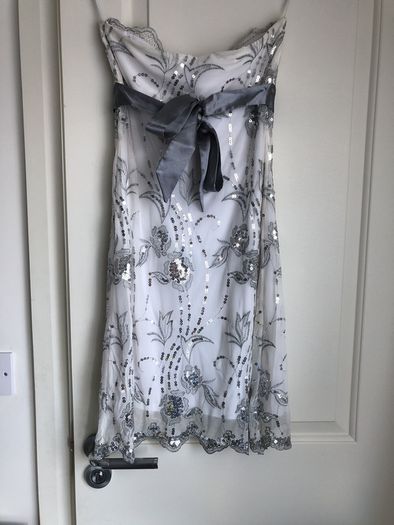 Gorgeous dress size 6-8 like new