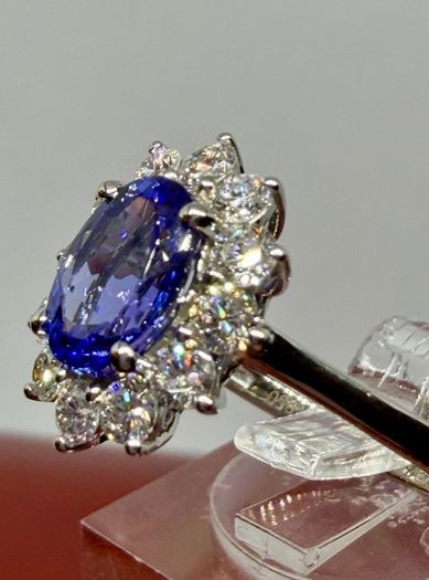 Diamond 950 Platinum AAA Tanzanite & Lab Grown Diamond