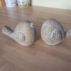 Pair of decorative birds