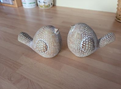 Pair of decorative birds
