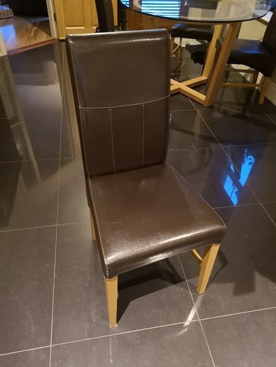 Dining table with 3 chairs.