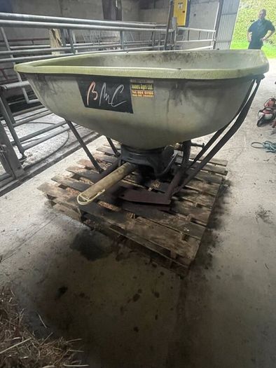 6CWT BMC Wagtail Fertiliser Spreader