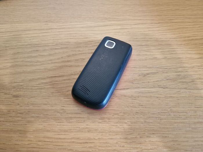 Nokia 2220s