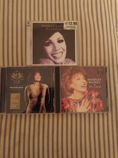 Shirley Bassey Pack.