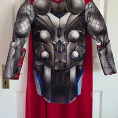 Boy's Thor Halloween costume size M ( 6-7 )