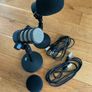 Tascam Mixcast 4 + 2 Rode Podmics Image 8