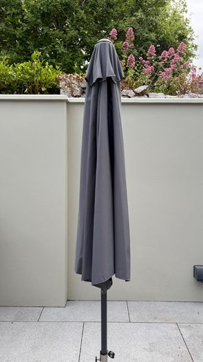 parasol and base