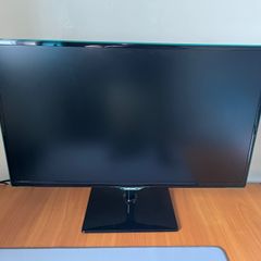 Samsung 27 inch Smart TV