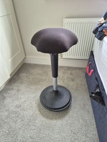 Ergonomic office stool