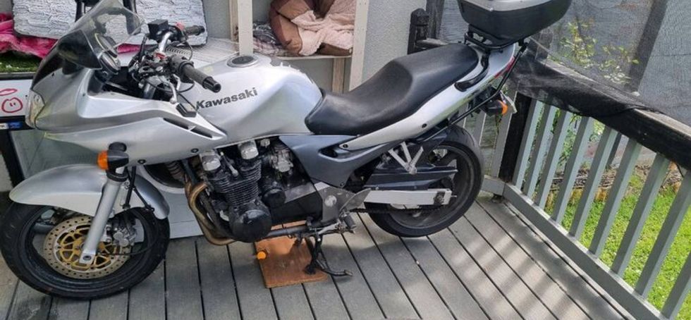 Kawasaki ZR7-S