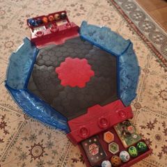 Bakugan Battle League Coliseum, Deluxe Game Board