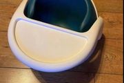 seat with tray