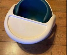 seat with tray