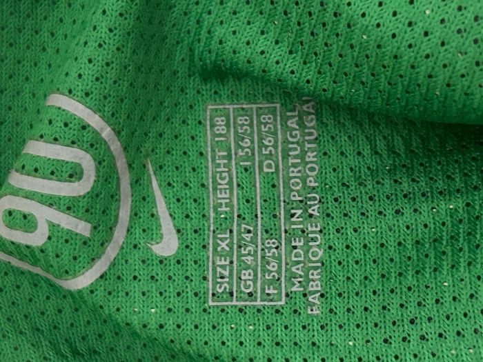2002 Brazil Home Jersey - Ronaldo R9 Print AUTHENTIC JERSEY.
