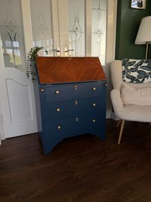 Refinished Bureau