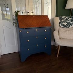 Refinished Bureau