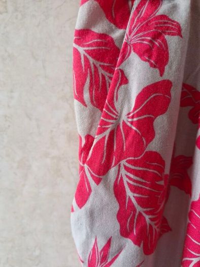 Summer weight trousers, size 36