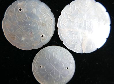 Antique 18th Century Chinese Mother Of Pearl Gaming Tokens