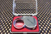 Magnifying glass (Loupe)