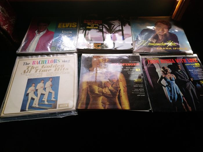 29 Vintage vinyl records