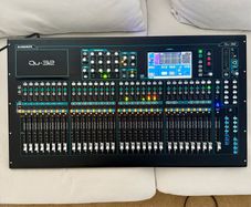 Allen & Heath QU32