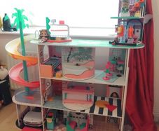 LOL surprise Dollhouse & Accessories