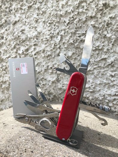 Victorinox Swiss Champ Swiss Army Knife Brand New