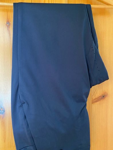 Under Armour slim pants 32/30