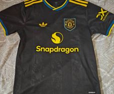 Manchester United 25/26 Third Jersey Replica medium