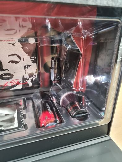 Sheglam Marilyn Monroe Collection Make Up Box Set 10 Pieces Brand New