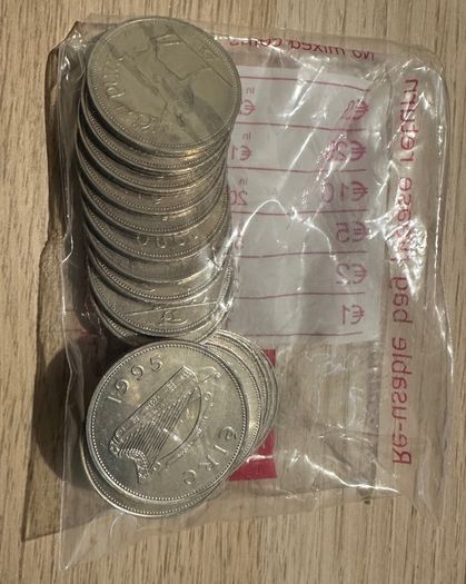 Ireland Pound Coins (20)
