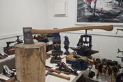 block cutting axe